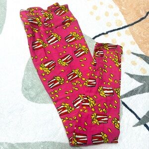 Lularoe OS popcorn and pink leggings